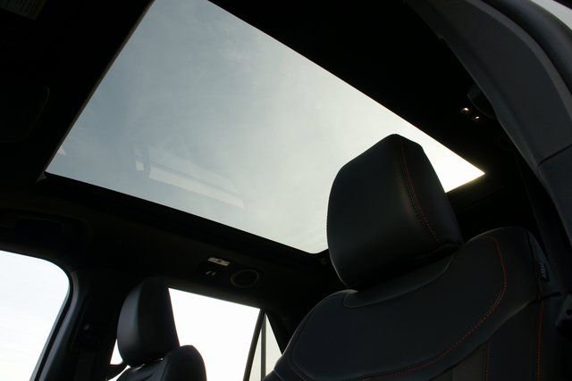 New 2026 Ford Explorer ST-Line w/ ST-Line Street Pack image 20