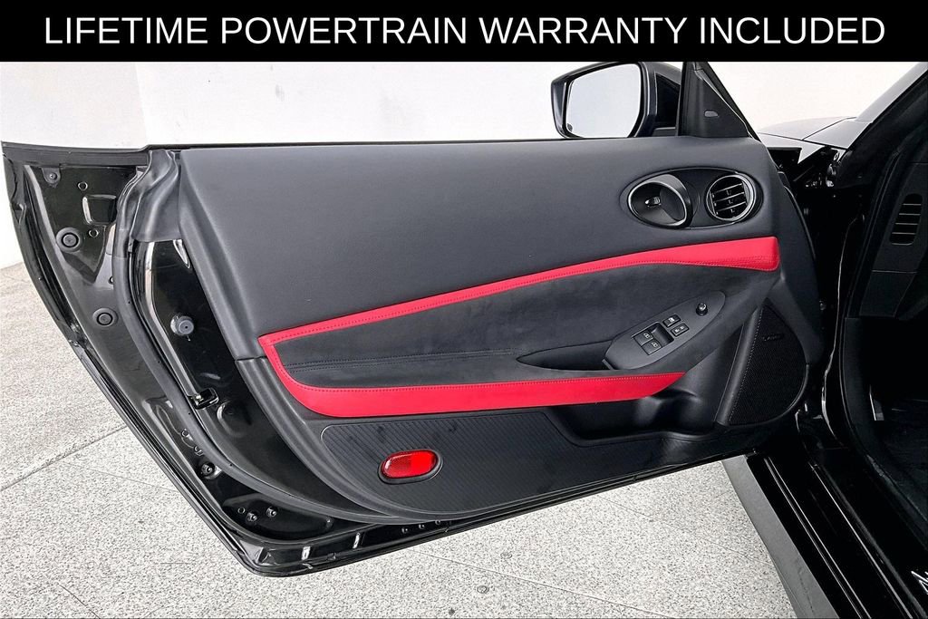 Used 2025 Nissan Z Performance w/ Floor Mat Package RWD image 22