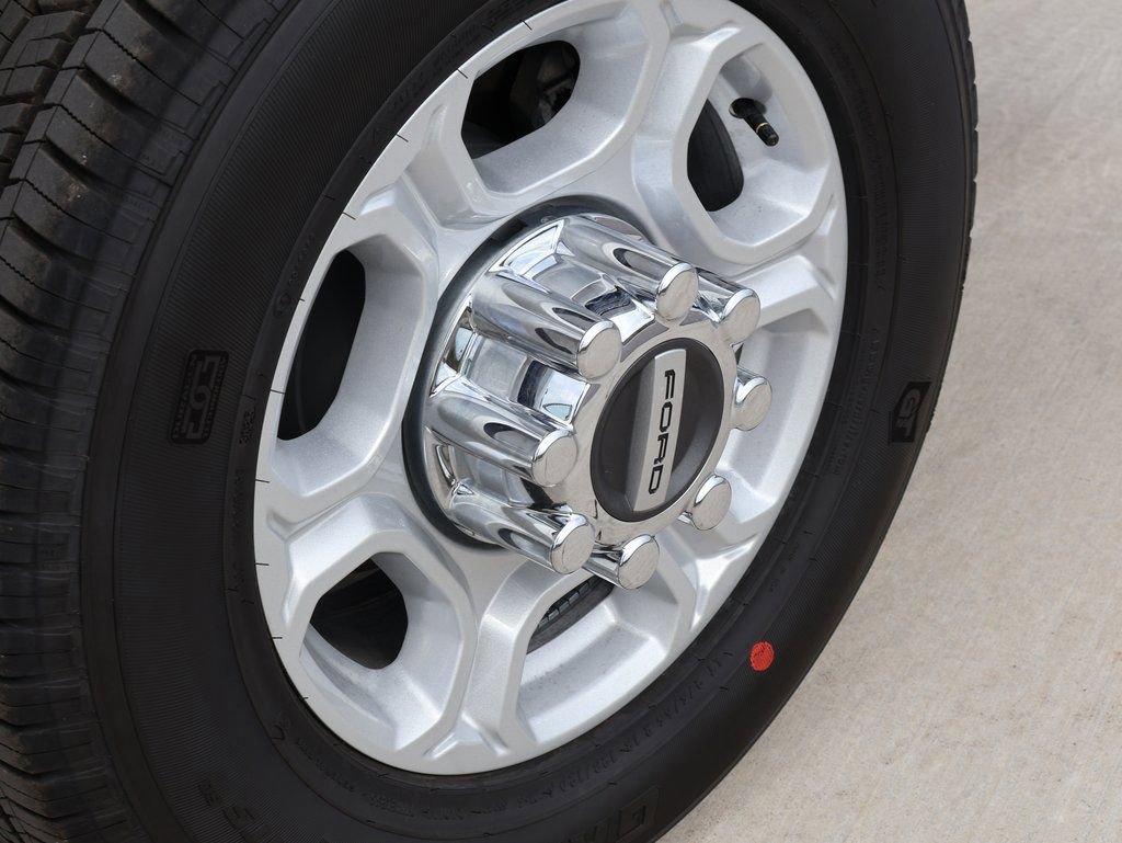 New 2026 Ford F250 XLT w/ XLT Premium Package image 37