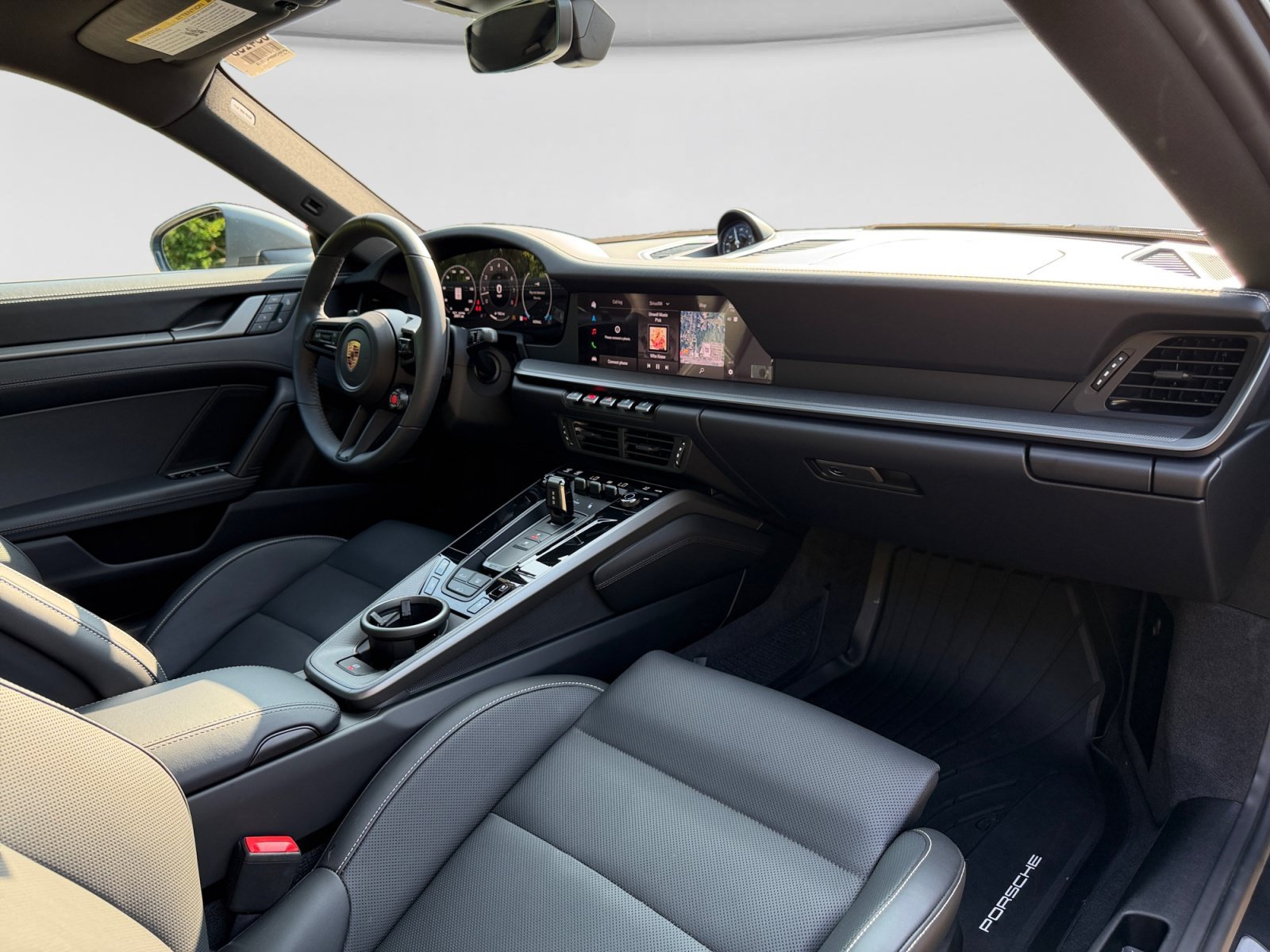Used 2025 Porsche 911 Carrera S RWD image 19