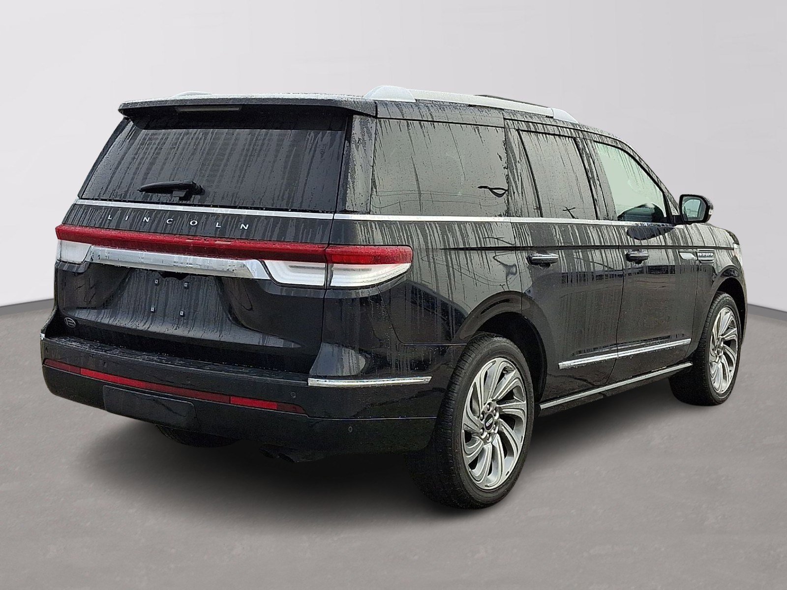 Certified 2024 Lincoln Navigator Reserve image 6