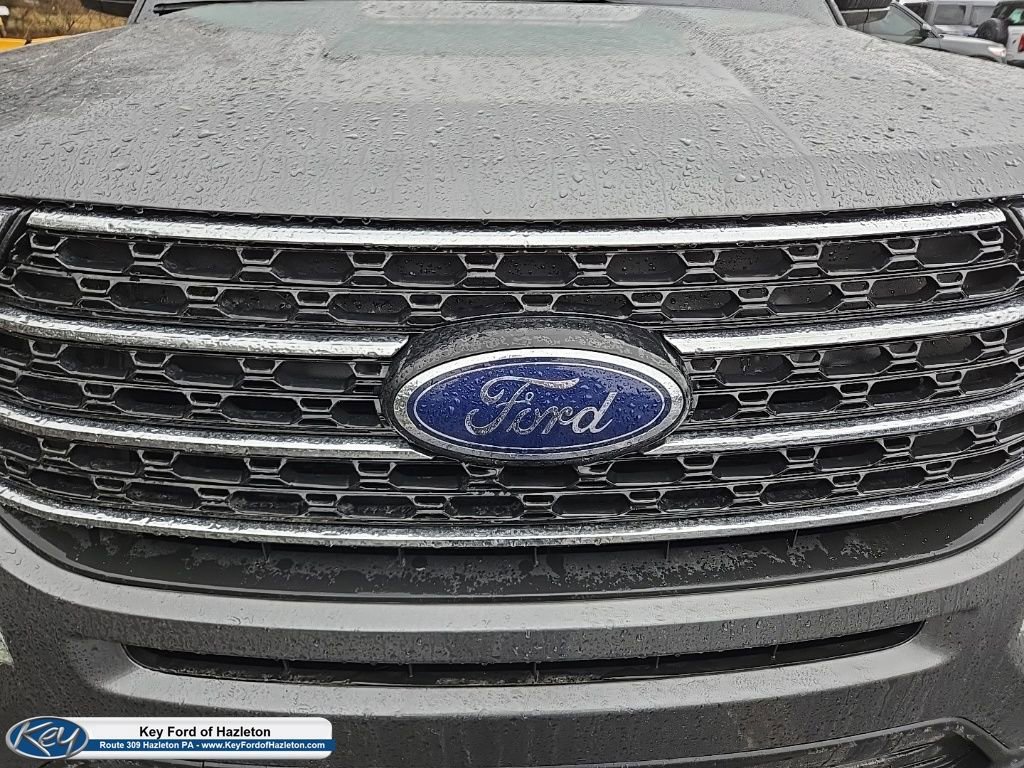 Used 2023 Ford Explorer XLT w/ Equipment Group 202A image 5