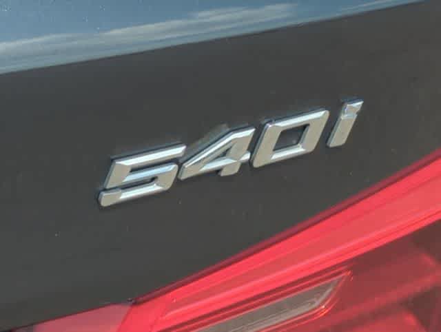 Used 2018 BMW 540i RWD image 13