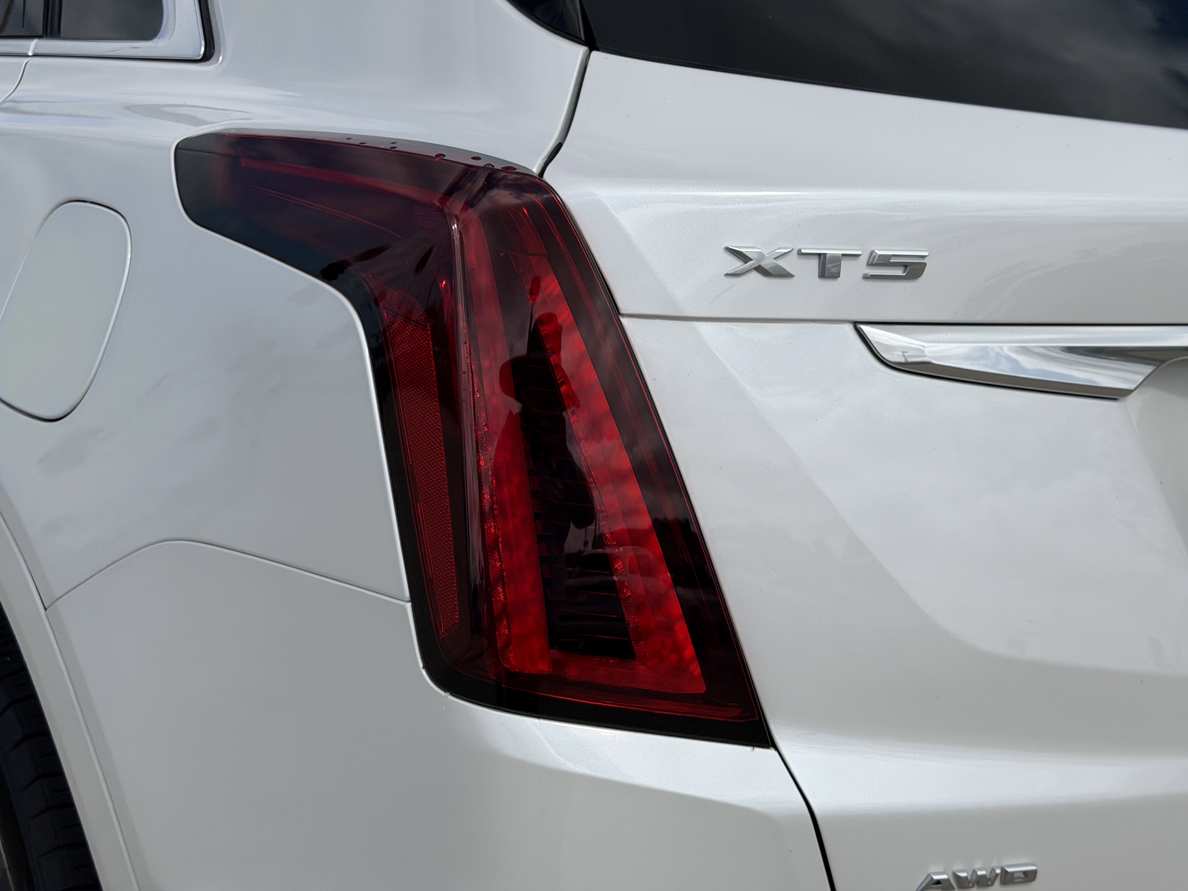 Certified 2025 Cadillac XT5 Premium Luxury AWD/4WD image 9