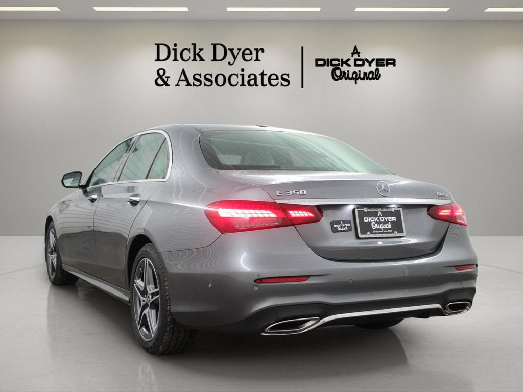Used 2023 Mercedes-Benz E 350 4MATIC Sedan image 9