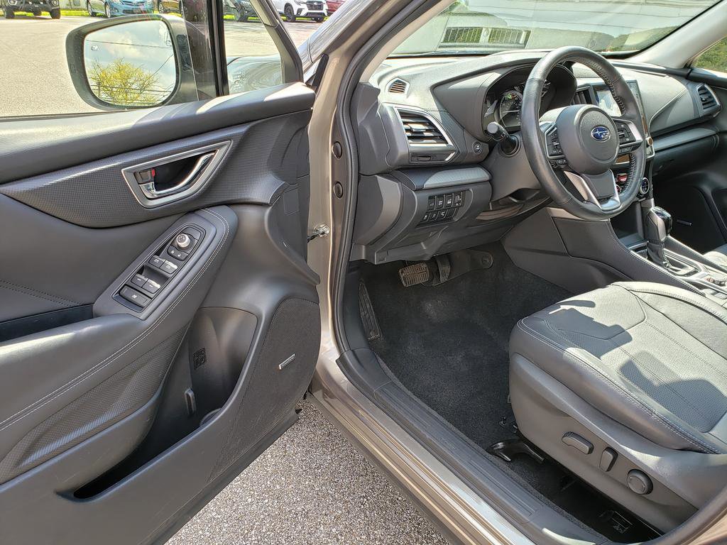 Used 2020 Subaru Forester Limited w/ Popular Package #3 AWD/4WD image 8