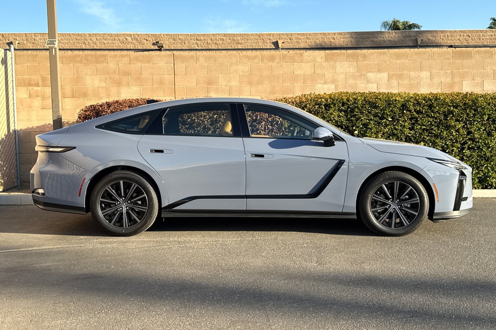 New 2026 Lexus ES 350h w/ Accessory Package (Z1) FWD image 3