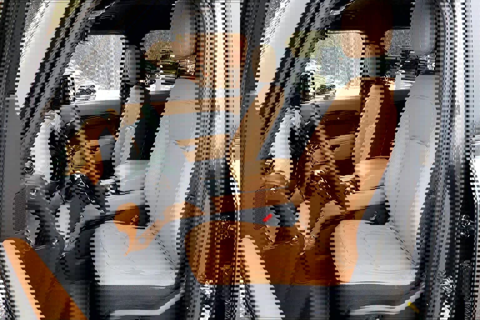 Used 2025 Land Rover Defender 130 V8 image 9