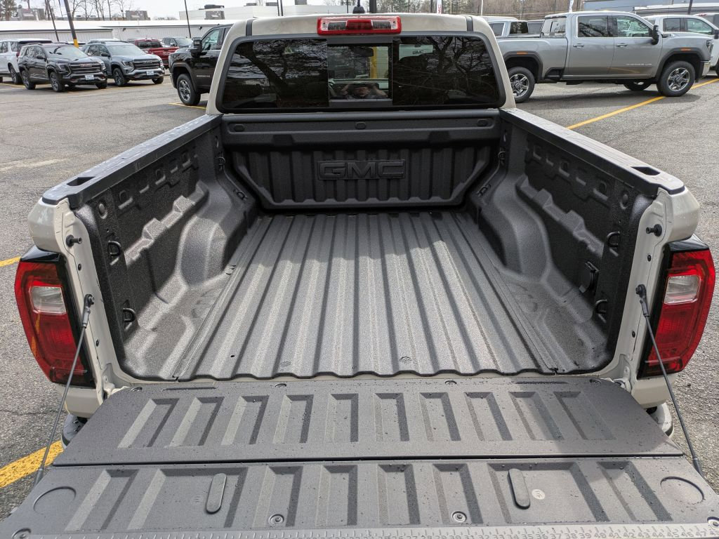 New 2026 GMC Canyon Elevation w/ Convenience Package image 37