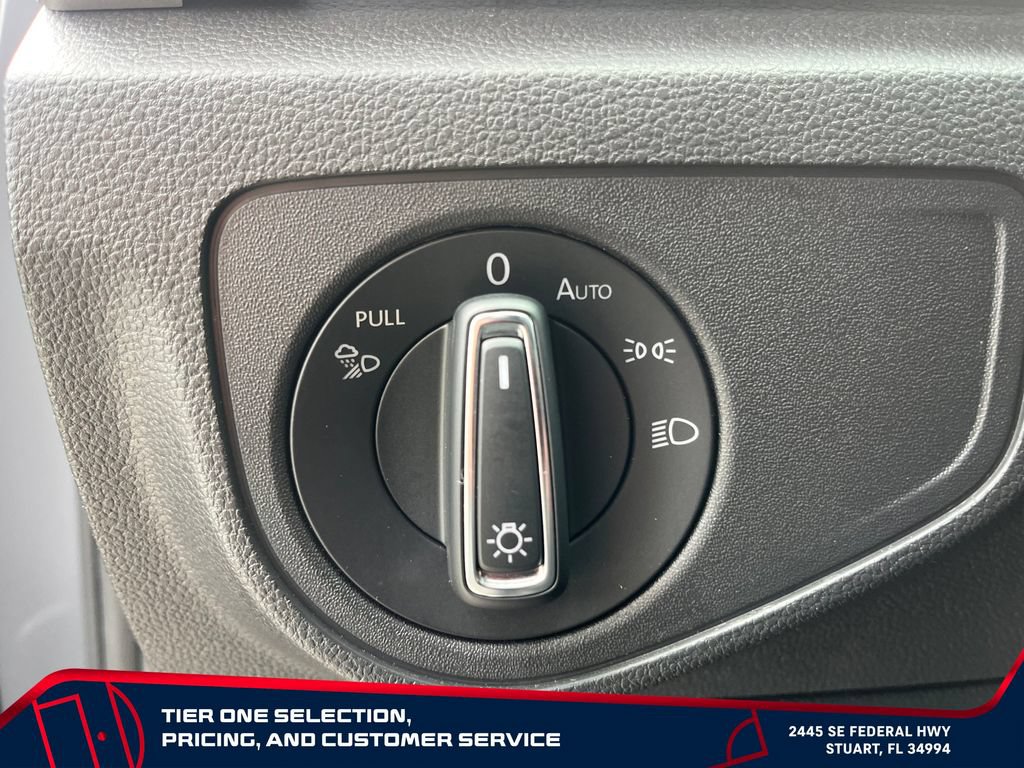 Used 2020 Volkswagen Atlas Cross Sport SEL Premium AWD/4WD image 15