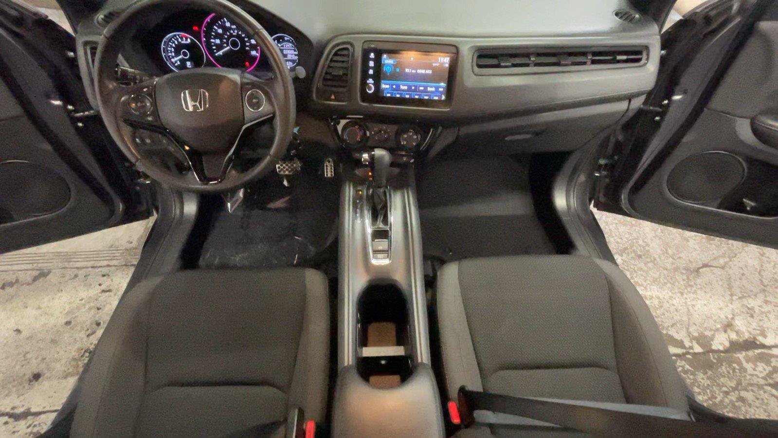 Used 2021 Honda HR-V Sport image 28