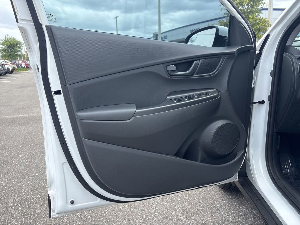 Used 2022 Hyundai Kona SE FWD image 10