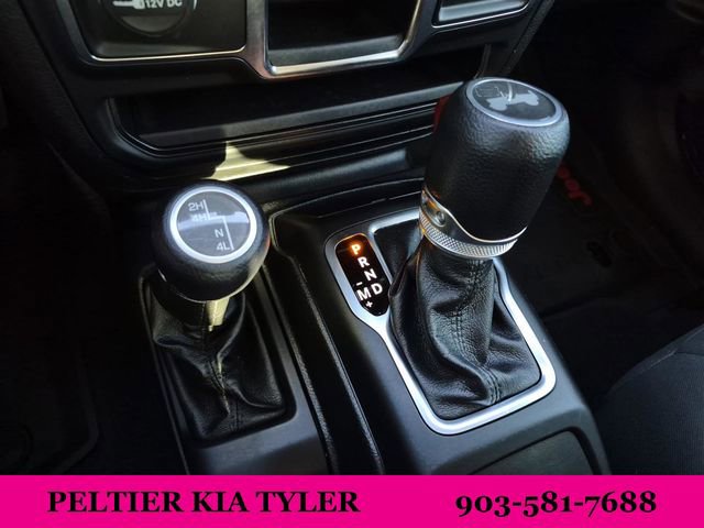 Used 2020 Jeep Wrangler Sport image 34