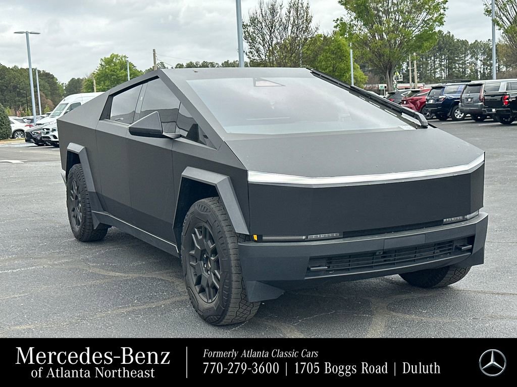 Used 2024 Tesla Cybertruck AWD Crew Cab image 1