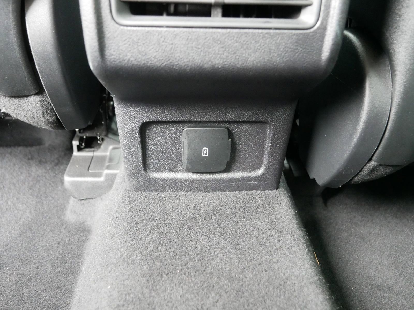 Used 2024 Lincoln Corsair Reserve image 22