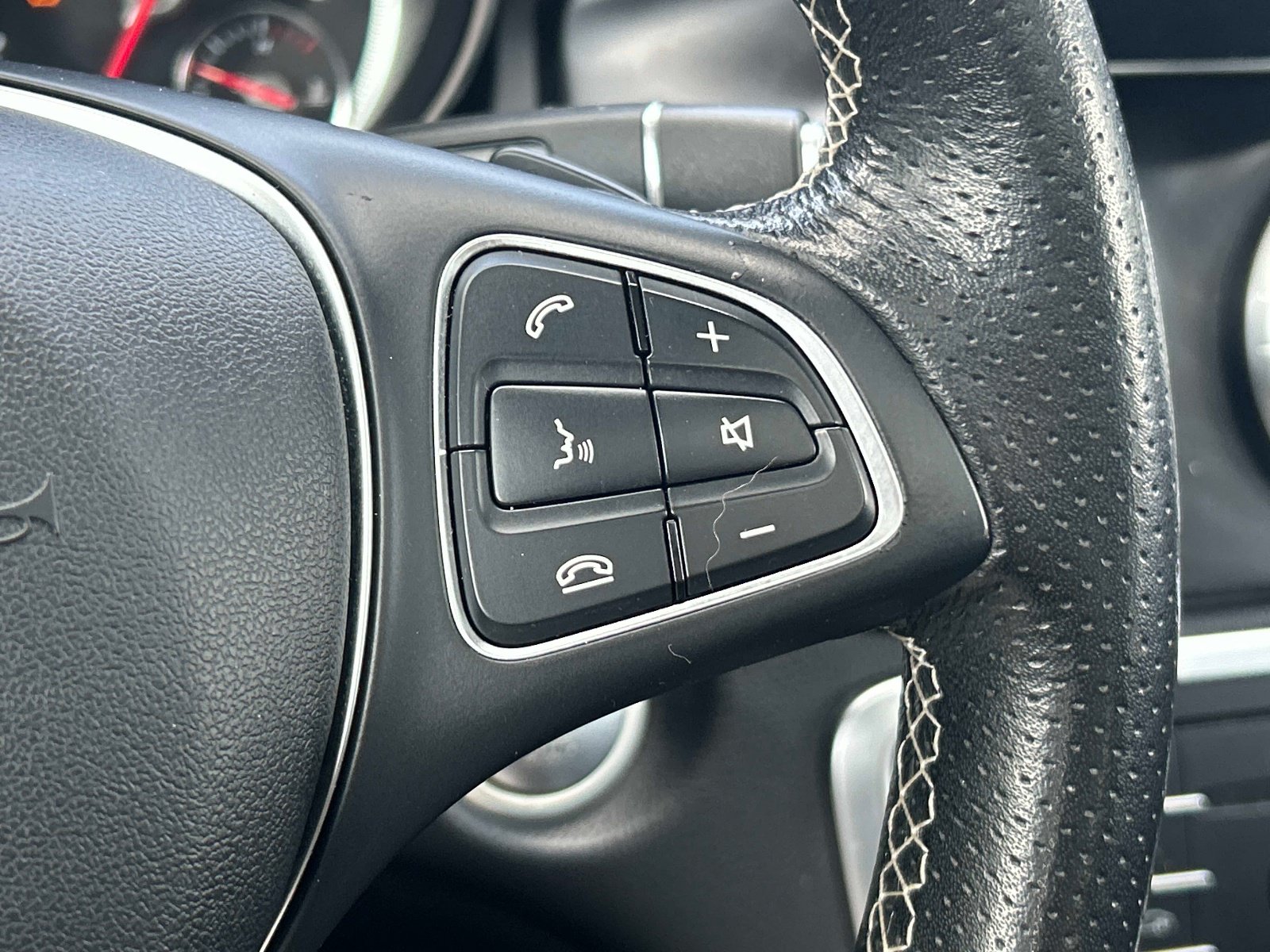 Used 2018 Mercedes-Benz CLA 250 4MATIC image 22