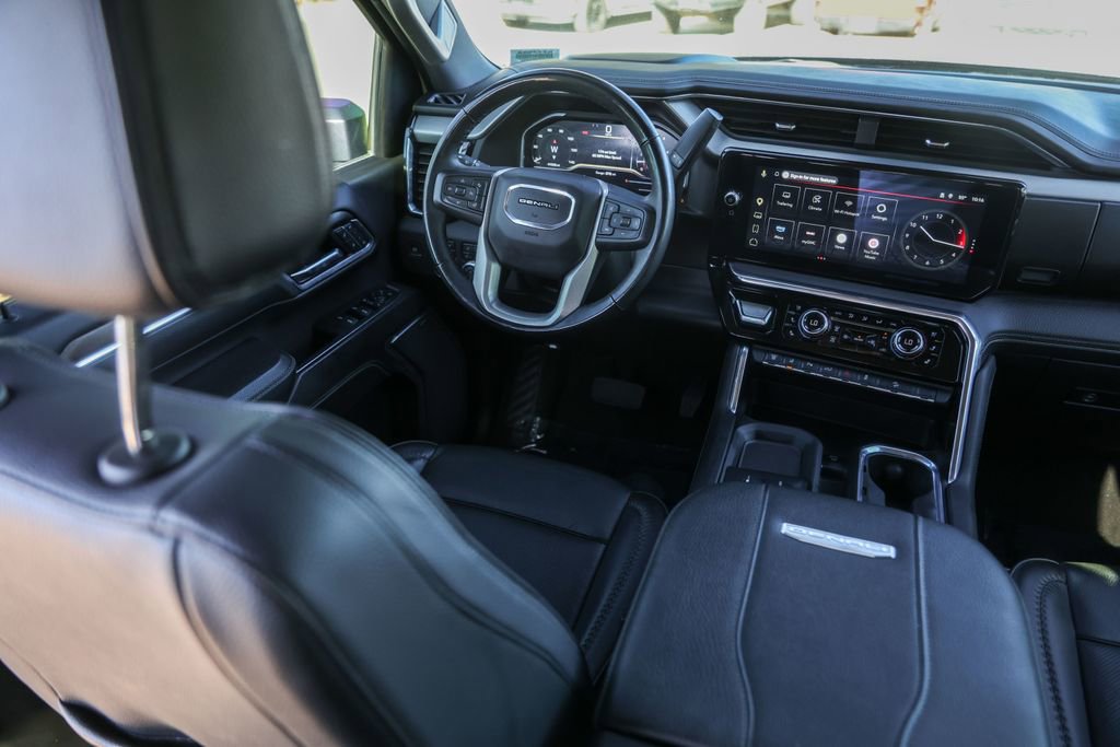 Used 2025 GMC Sierra 2500 Denali w/ Denali Reserve Package image 28