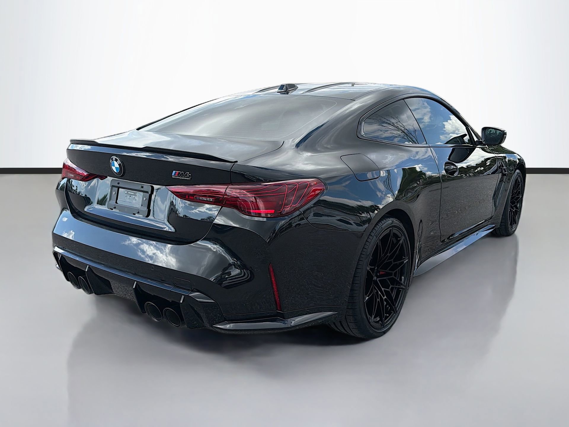 Used 2026 BMW M4 Competition image 4