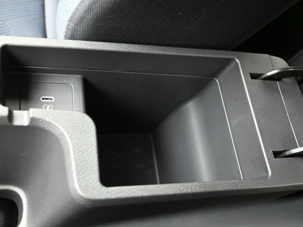 New 2025 Nissan Versa SV w/ Trunk Package FWD image 11