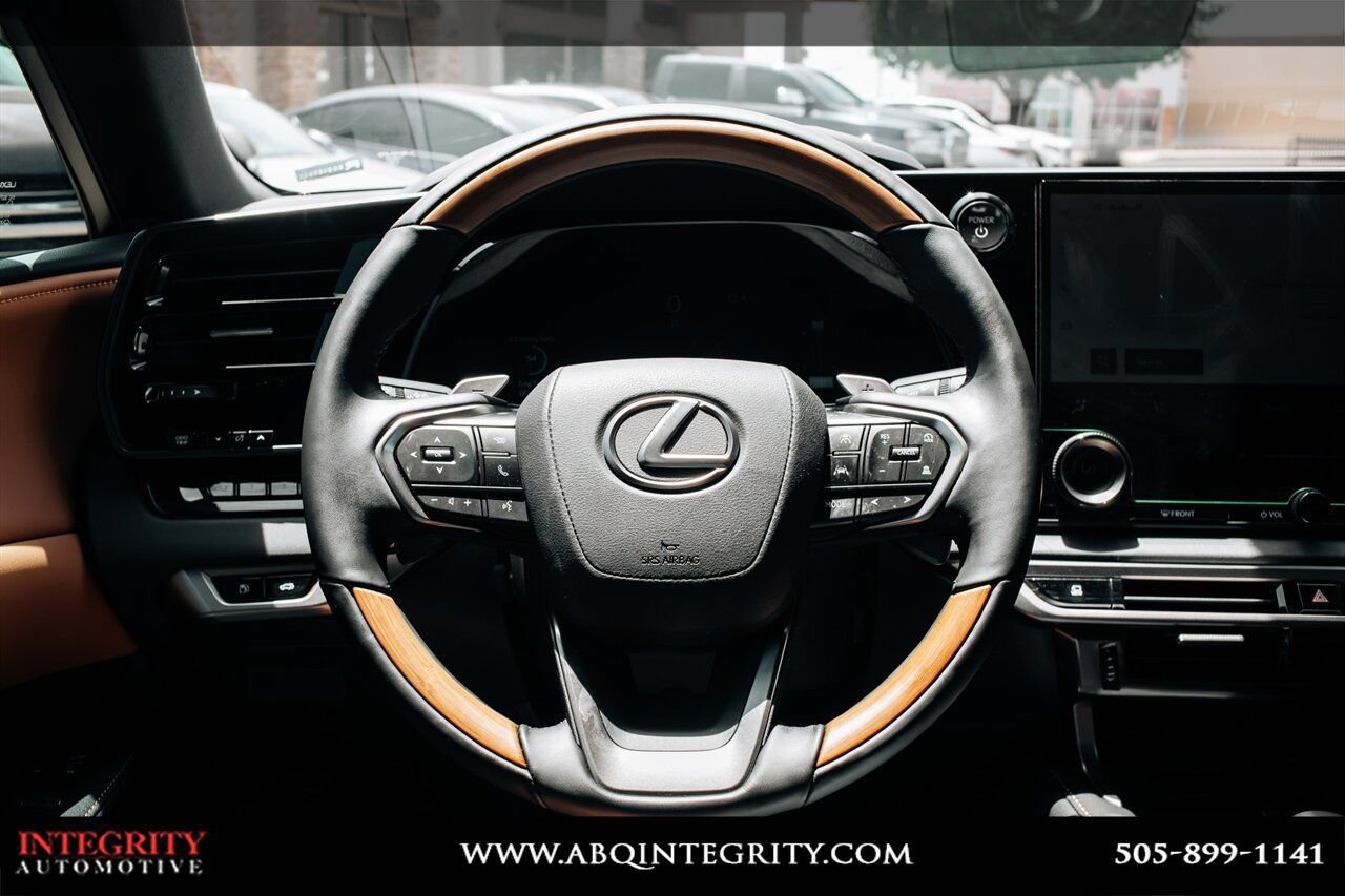 Used 2026 Lexus RX 450h AWD w/ Convenience Package image 25