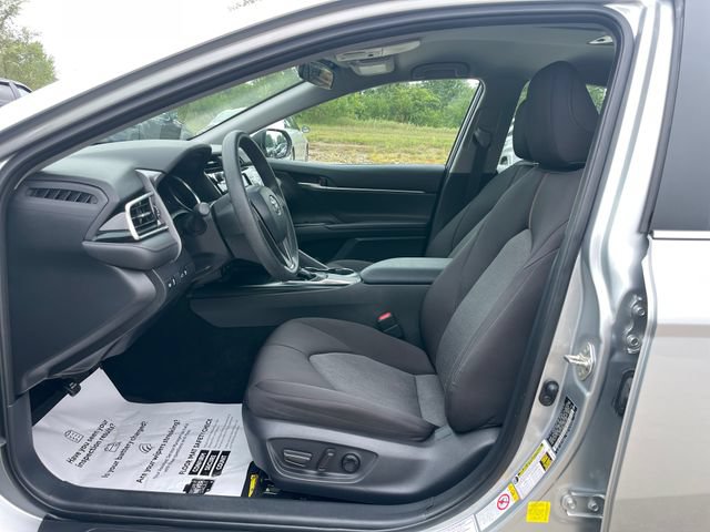 Used 2018 Toyota Camry LE FWD image 22