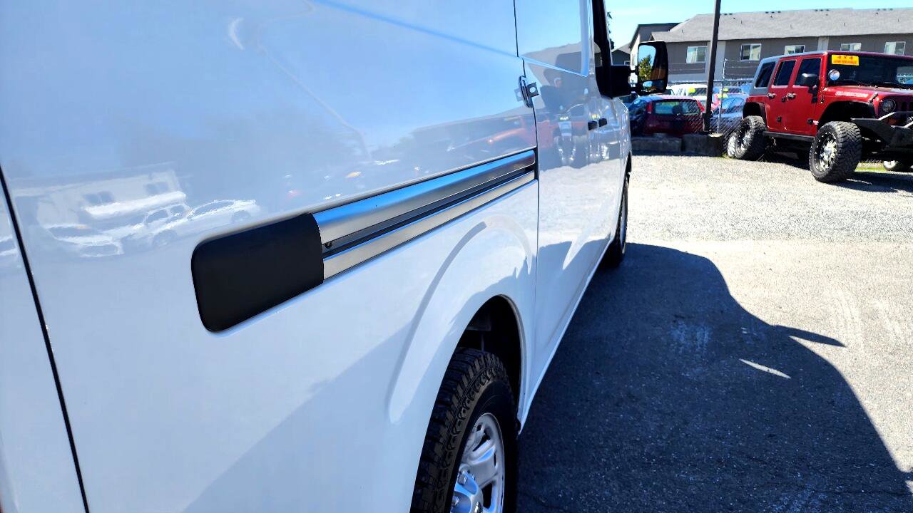 Used 2015 Nissan NV 2500 SV w/ Technology Package image 22