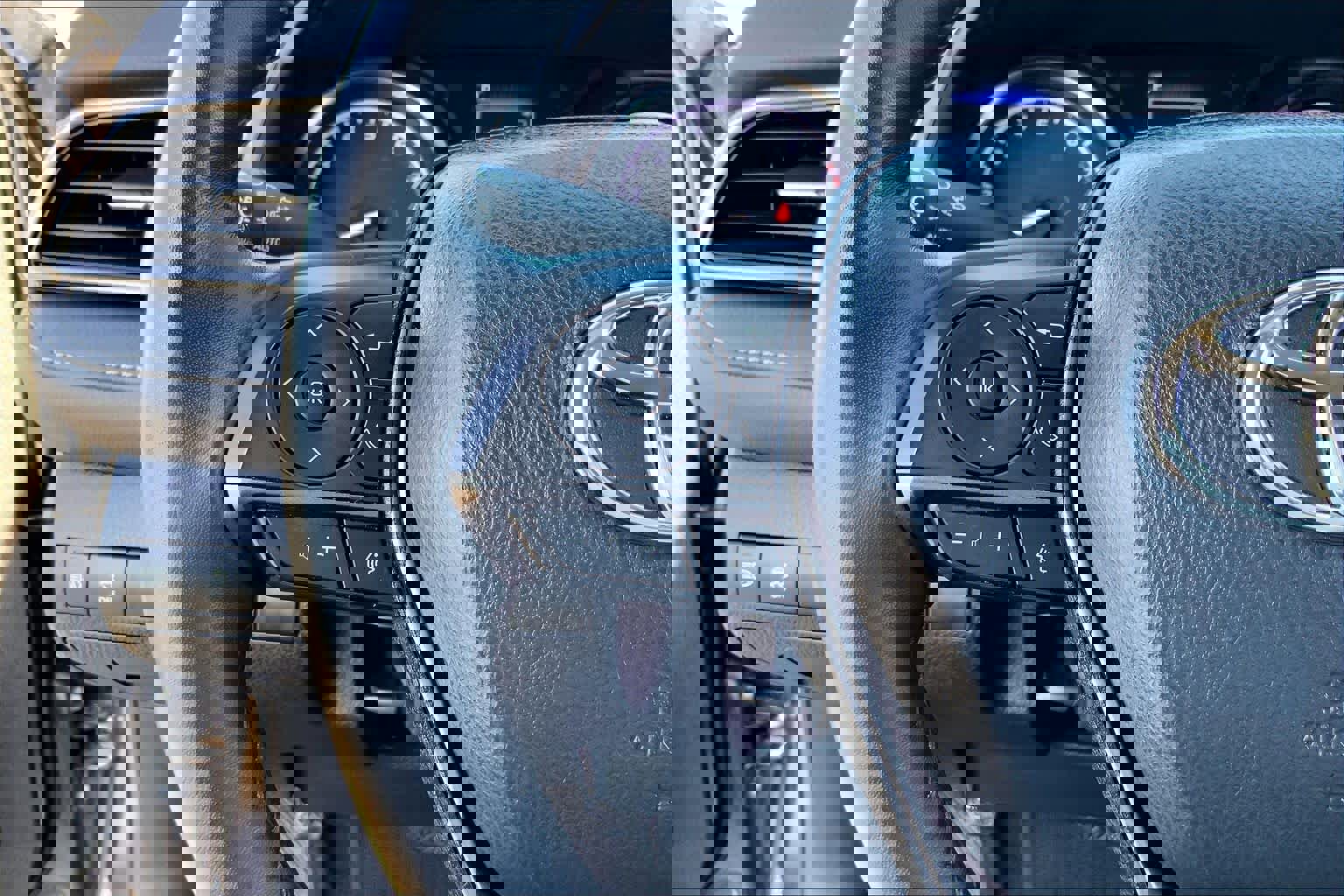 Used 2024 Toyota Camry SE image 22