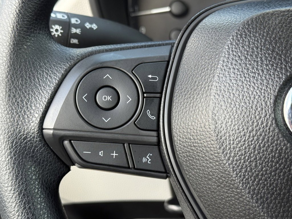 Certified 2025 Toyota Corolla Cross L image 24