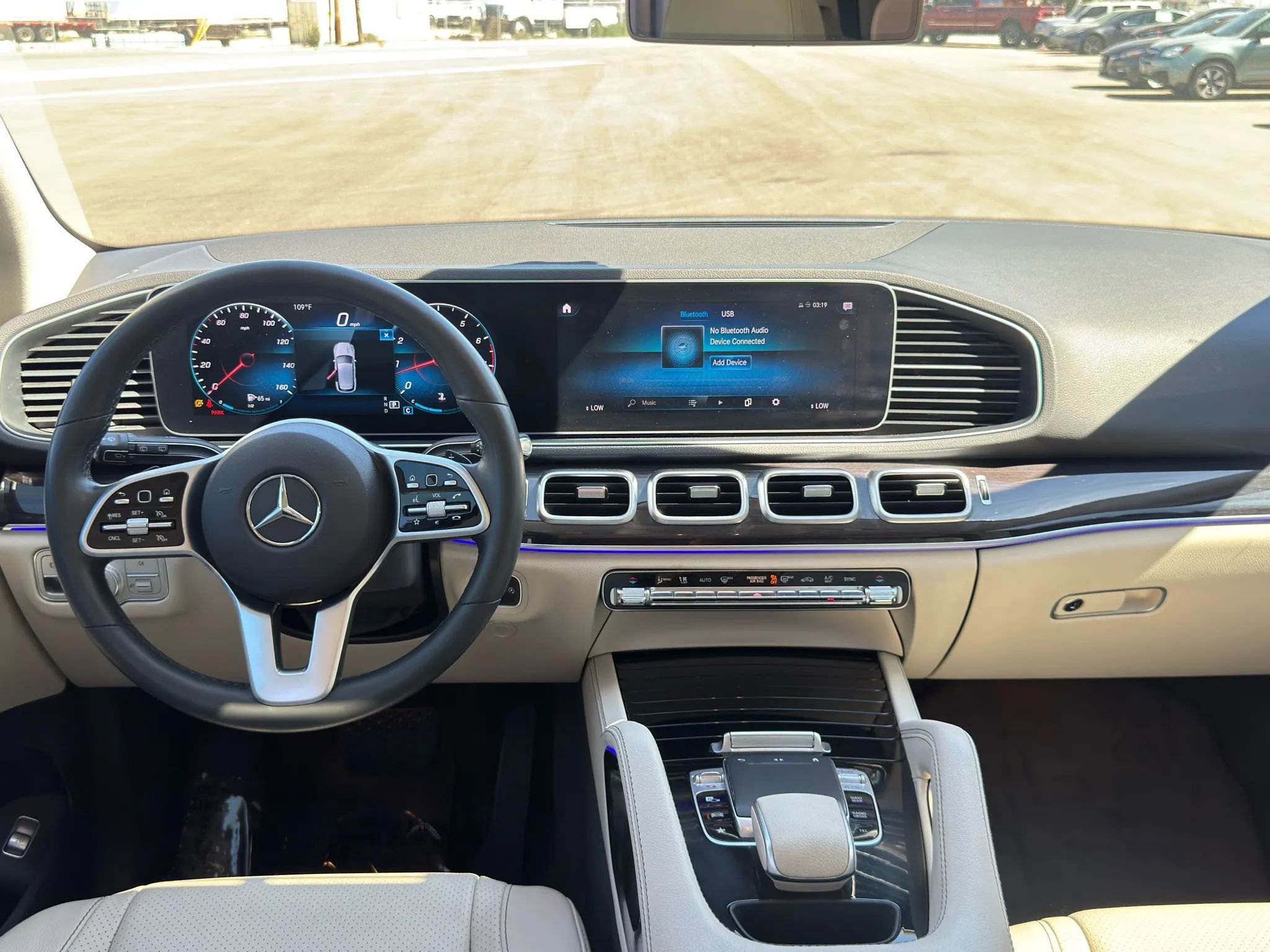 Used 2020 Mercedes-Benz GLE 350 4MATIC w/ Premium Package image 24