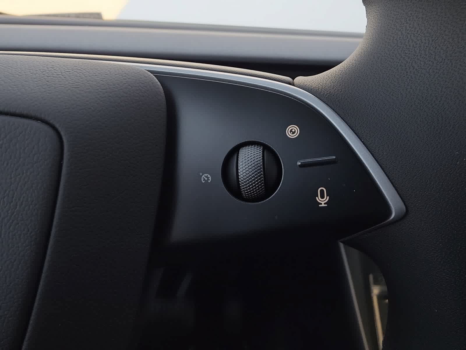 Used 2026 Tesla Model Y 2WD image 21