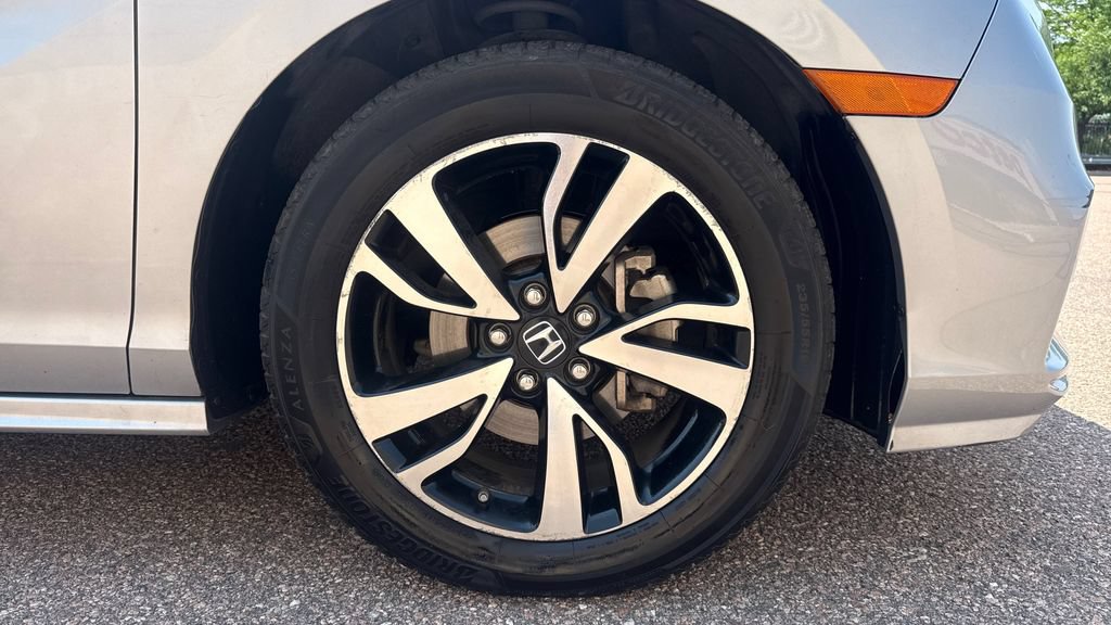 Used 2018 Honda Odyssey Elite image 16