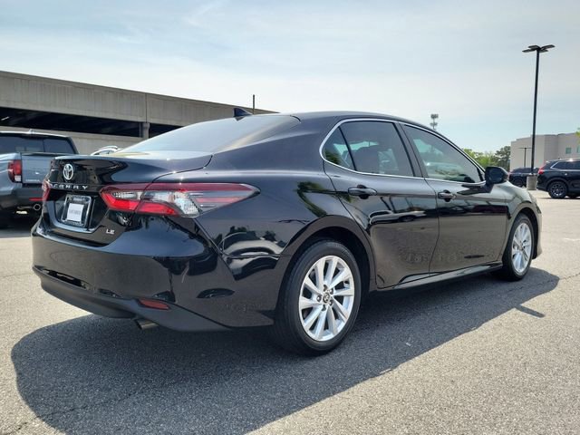 Used 2023 Toyota Camry LE image 4