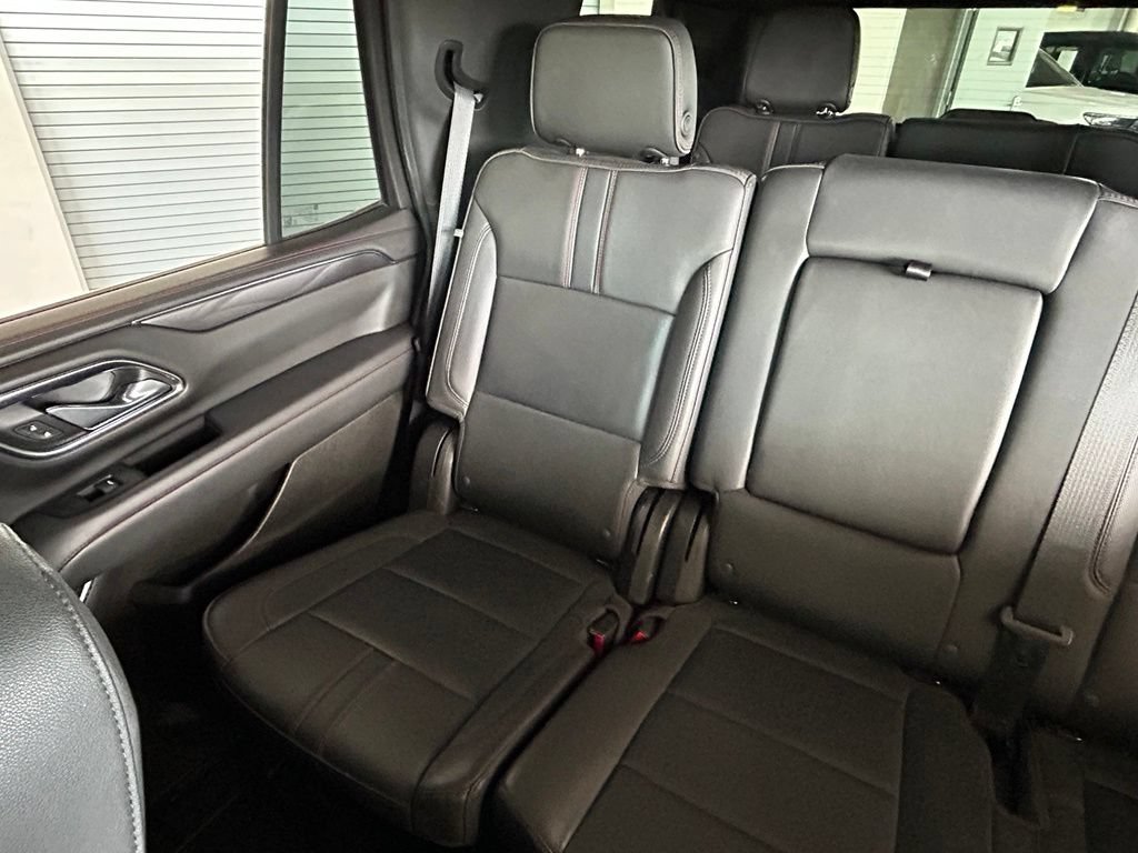 Used 2023 Chevrolet Tahoe RST RWD image 12
