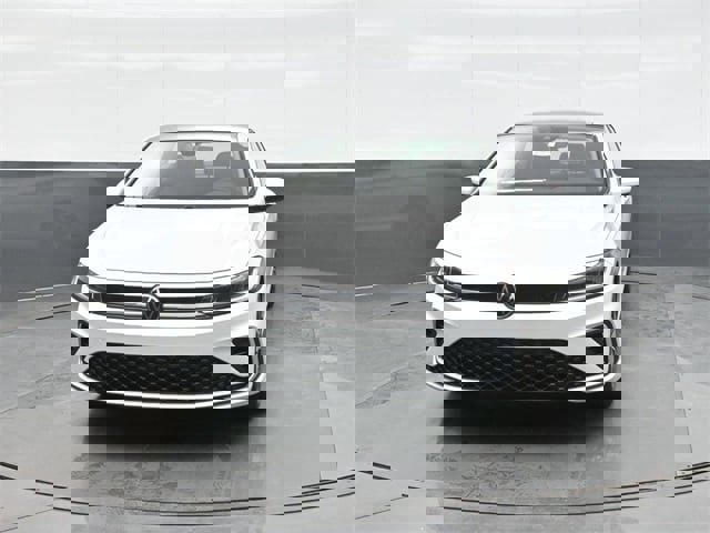 New 2026 Volkswagen Jetta SE image 2