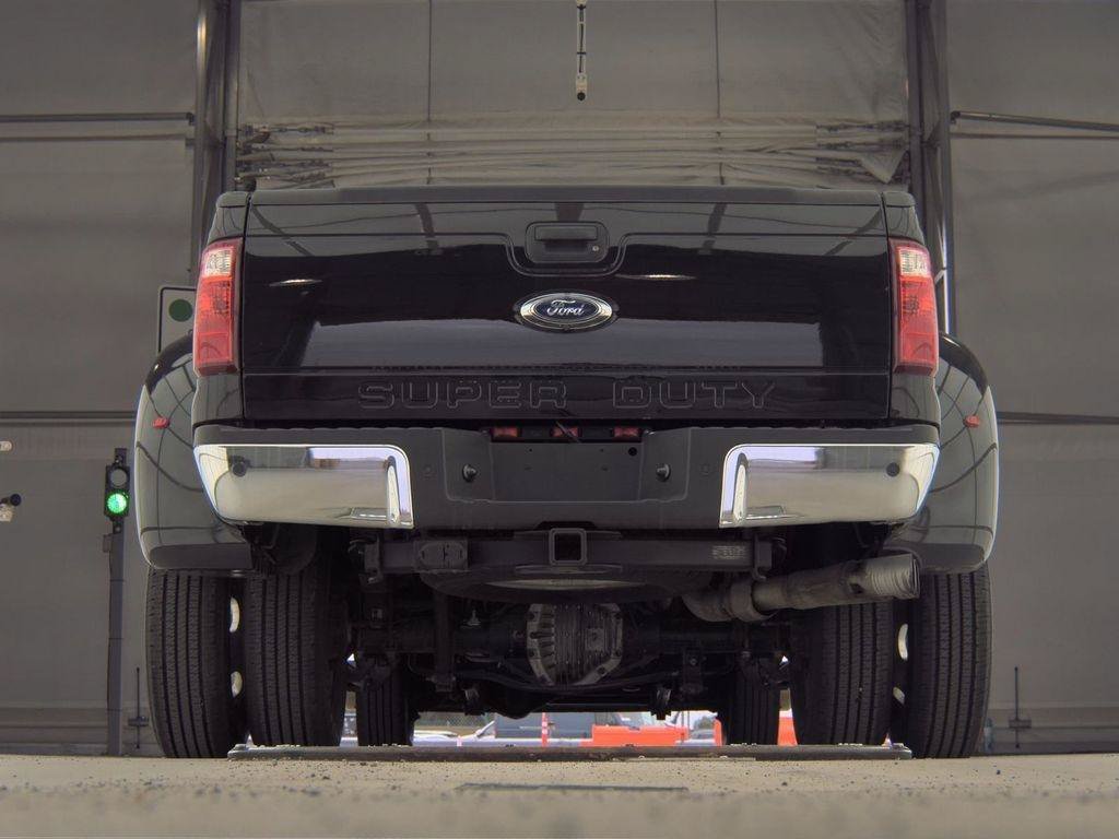 Used 2016 Ford F350 Lariat AWD/4WD image 7