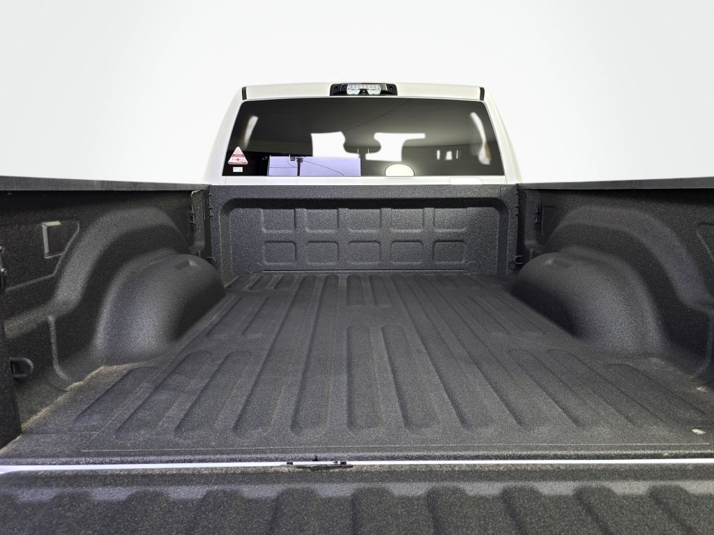 New 2026 RAM 3500 Big Horn AWD/4WD image 16