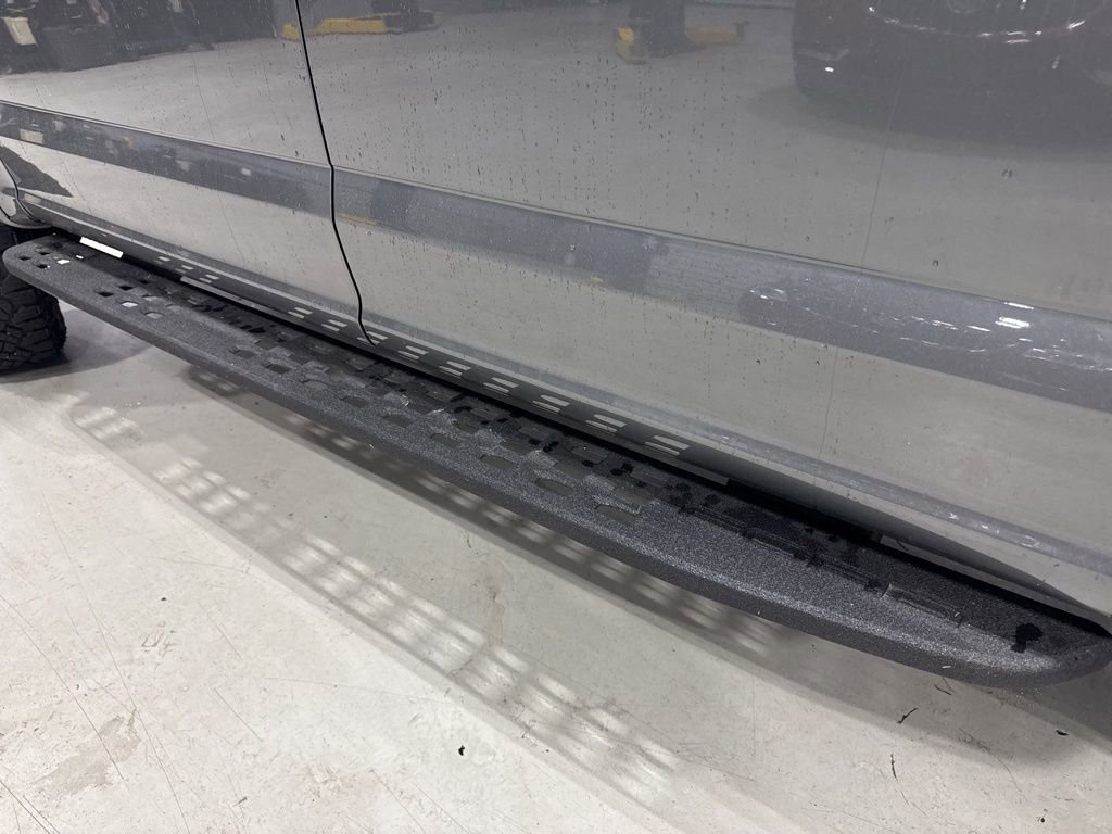 Used 2022 Ford F250 Platinum w/ Tremor Off-Road Package image 6