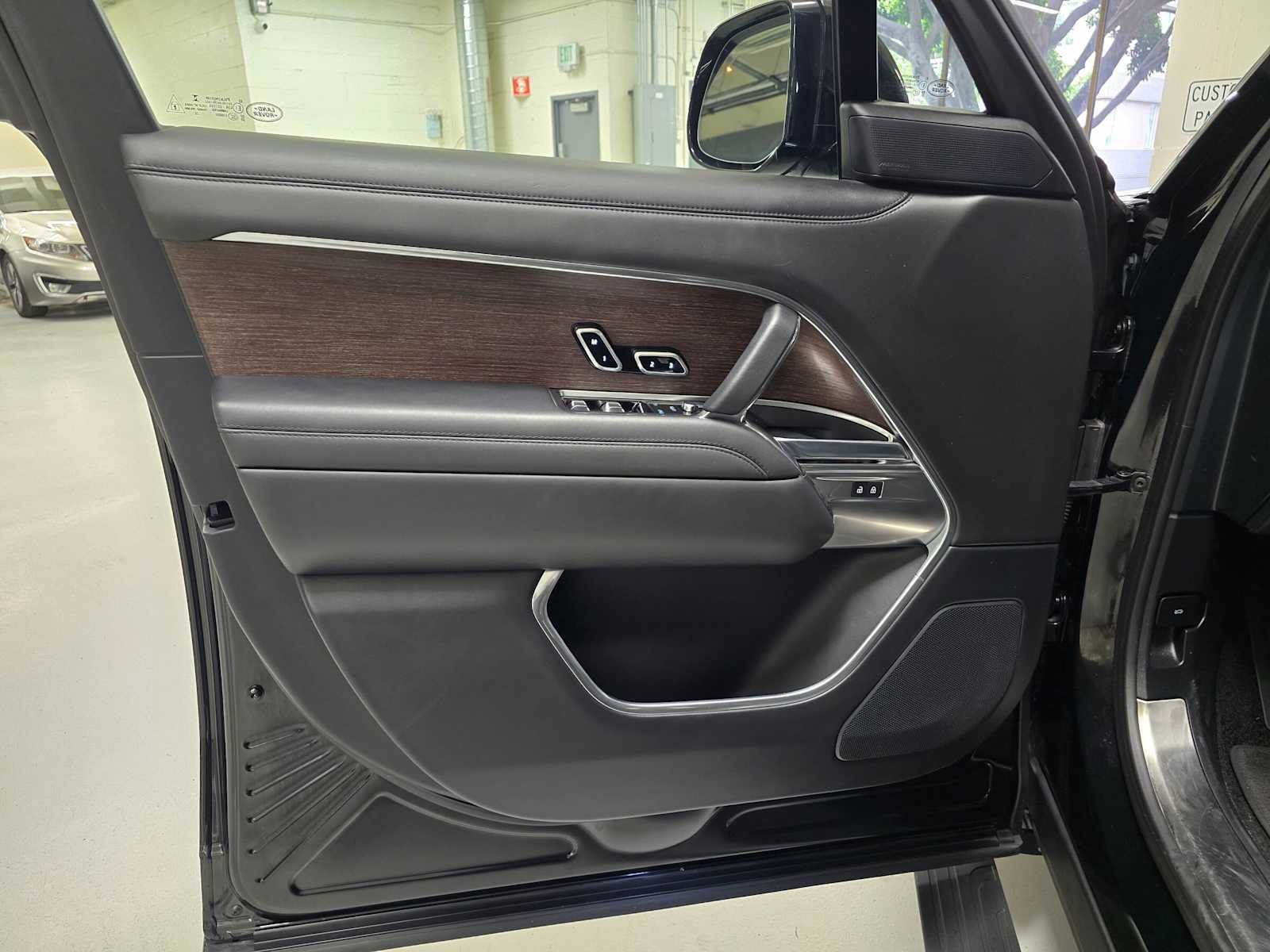Used 2023 Land Rover Range Rover SE AWD/4WD image 19