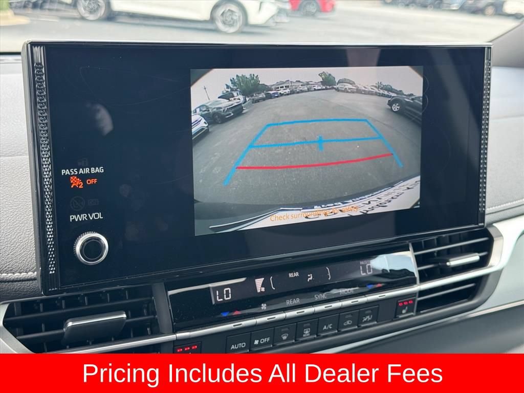Used 2026 Toyota Sienna XSE FWD image 26