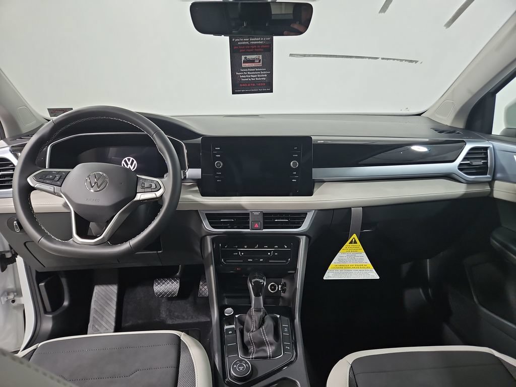 New 2026 Volkswagen Taos SE AWD/4WD image 12