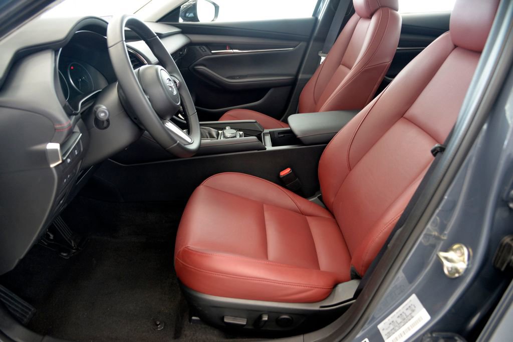 Used 2026 MAZDA MAZDA3 Carbon image 15