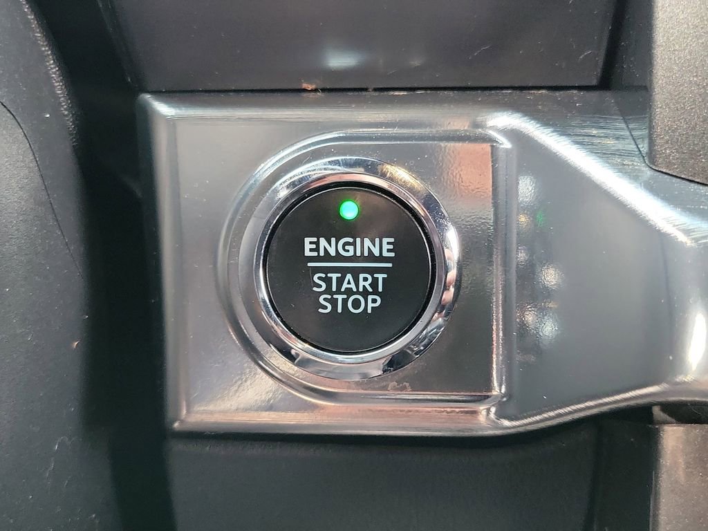 Used 2021 Ford F150 Lariat w/ Equipment Group 502A High image 12