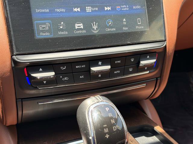 Used 2018 Maserati Quattroporte S GranLusso Q4 AWD/4WD image 22