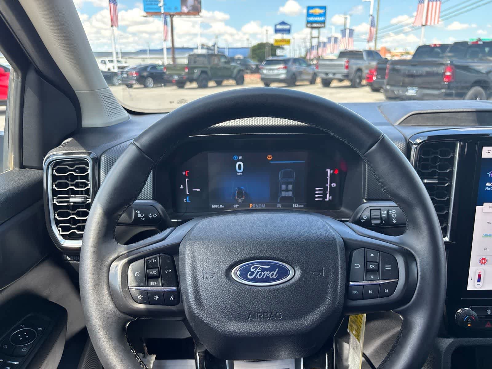 Used 2025 Ford Ranger XLT w/ Convenience Package RWD image 21