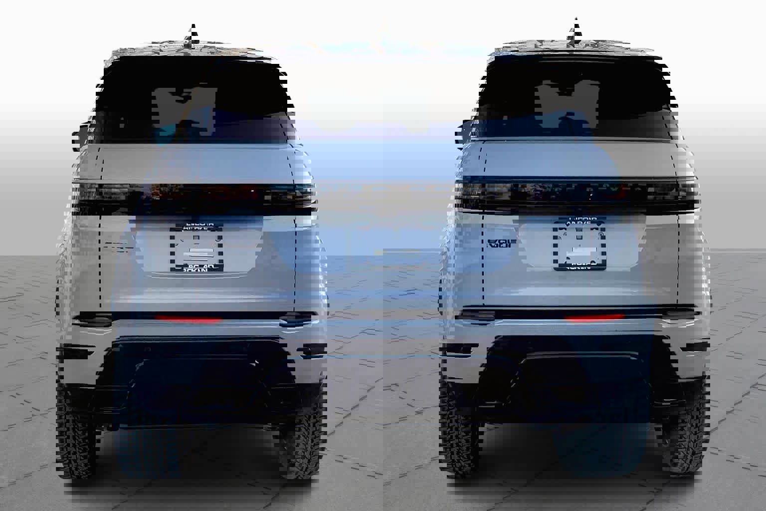 Certified 2026 Land Rover Range Rover Evoque Dynamic SE AWD/4WD image 5