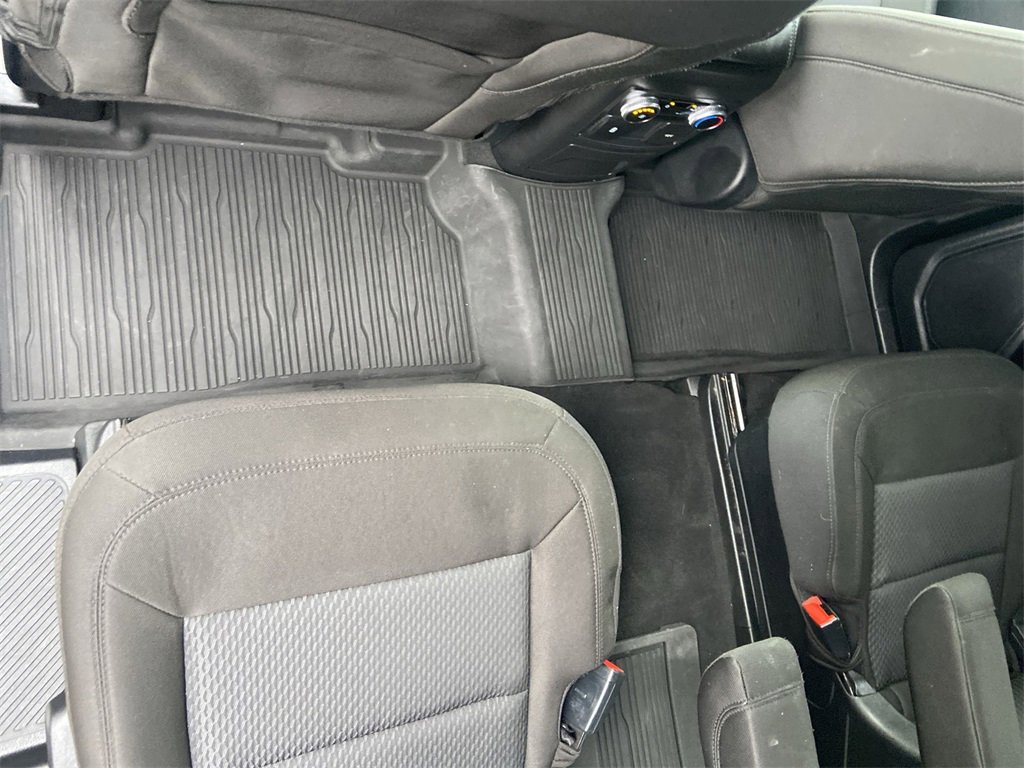 Used 2022 Ford Explorer XLT image 34