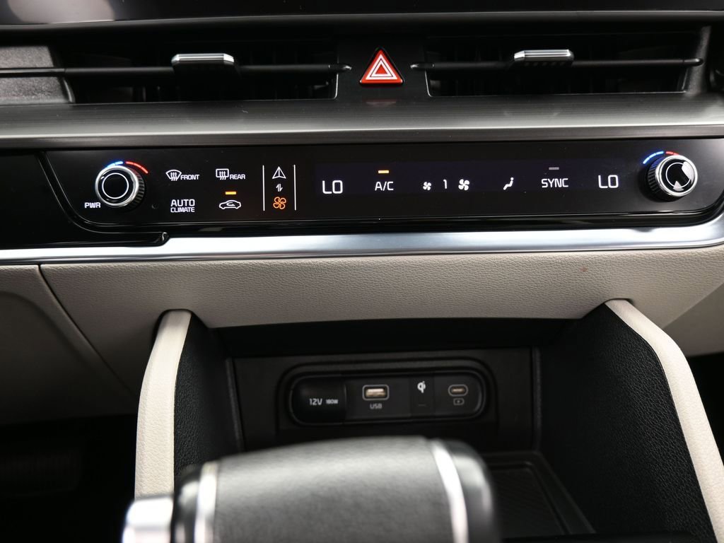 Used 2024 Kia Sportage EX image 24