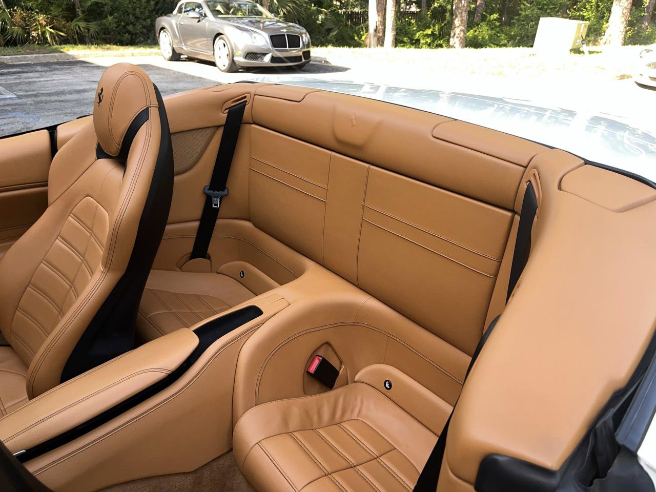 Used 2016 Ferrari California T RWD image 36