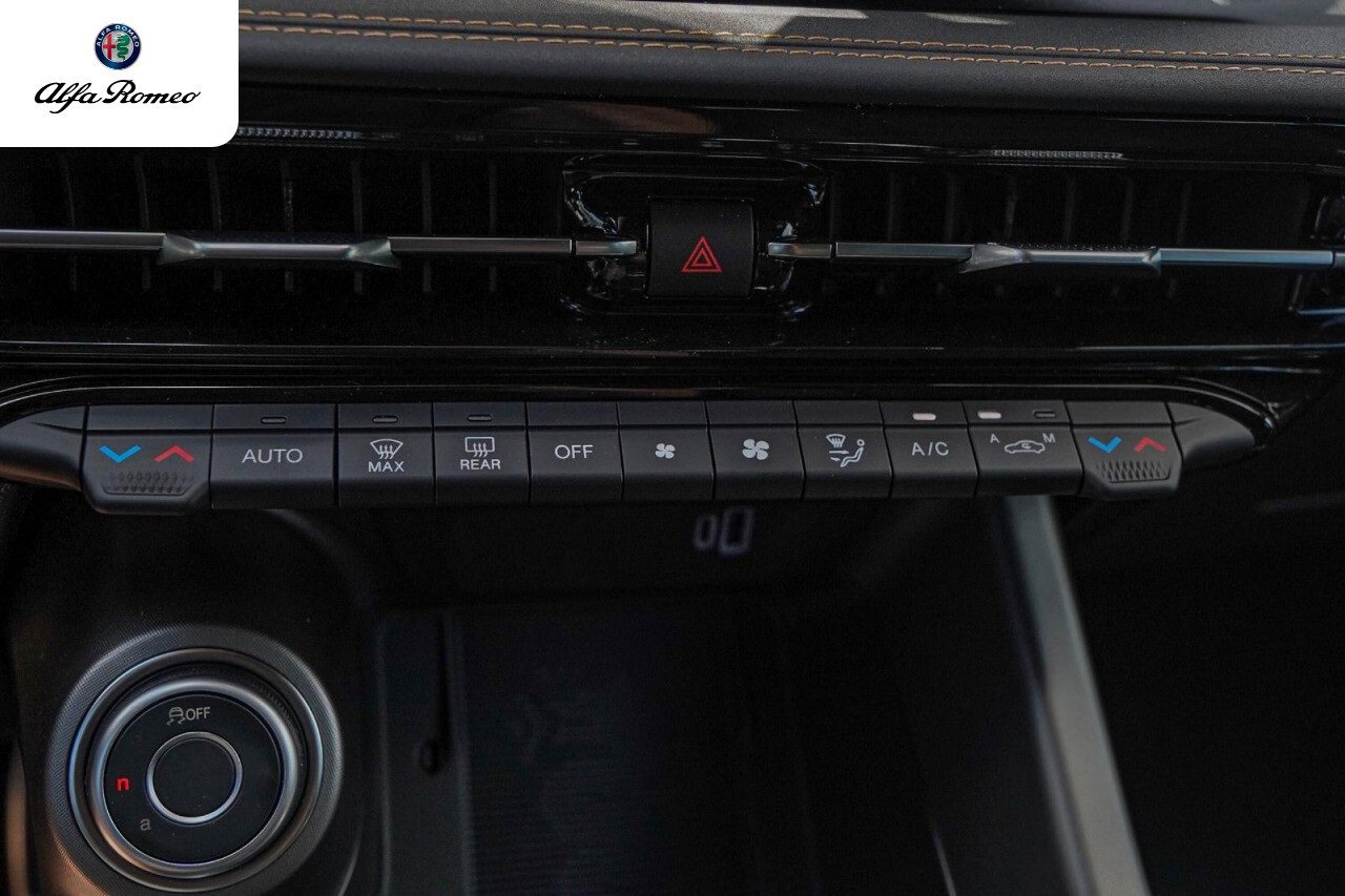 New 2025 Alfa Romeo Tonale image 12