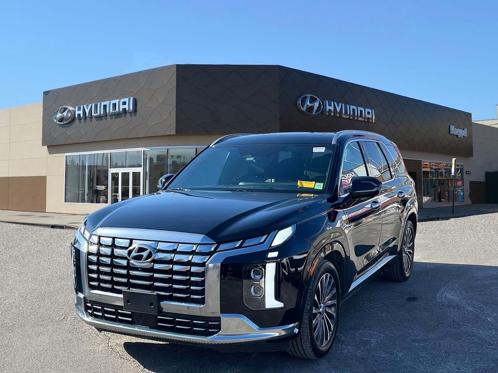 Used 2024 Hyundai Palisade Calligraphy image 4